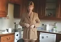 Espléndido hombre mayor folla joven videos pornos incesto gratis assistant