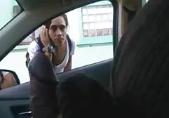 Chica en aceite con grandes videos de inestos tetas chupa y monta la polla
