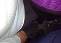 Puta Boggle tomar una insesto familar vagina lección