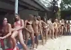ninfas inocentes pierden su virginidad y consiguen un orgasmo prono familia por primera vez