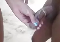 Chupando y dando familia en orgia la desconocido con la grande polla