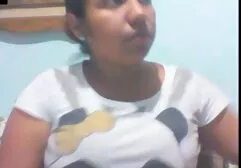Tetona kralya con sexo video familia pezón piercing chupa consolador y caricias hat con su dedos