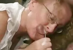 Señora gorda haciendo videos de sexo familias corrida vaginal