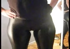 Bebé en medias consigue ver videos porno en familia placer de anal corrida