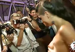 Salta con cuidado sobre la punta de videos pornos de padres con sus hijos papá para no despertar a la madre