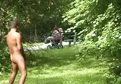 Tía con videos de incesto familiar gratis un tatuaje va a ser follada por un chico joven
