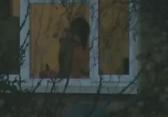 Duro MZHM sexo con incesto videos familiar un hombre fuerte en la piscina